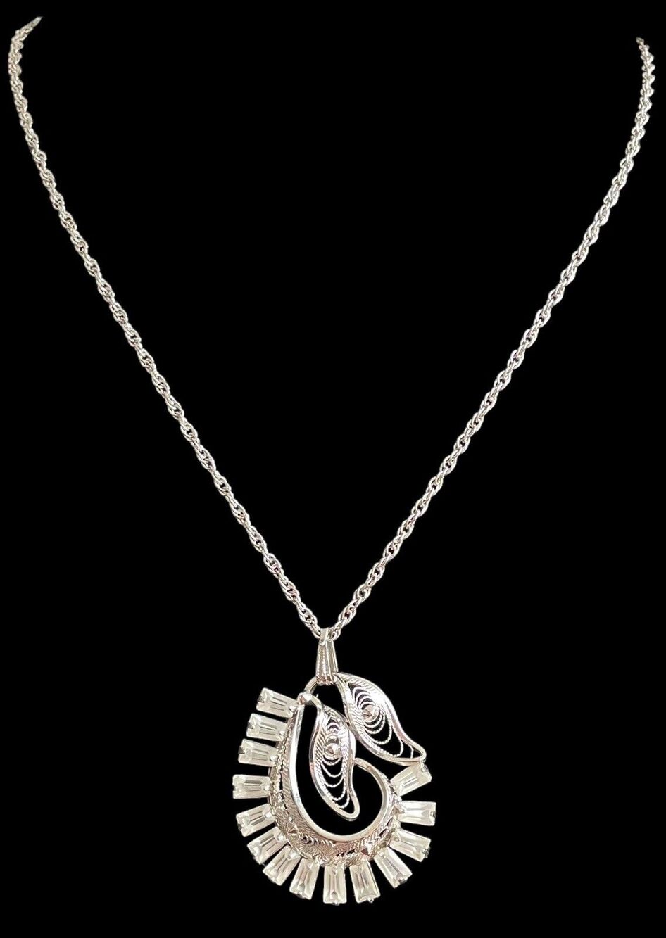 Sterling Silver Signed Hallmarked Nautilus Pendant & Necklace